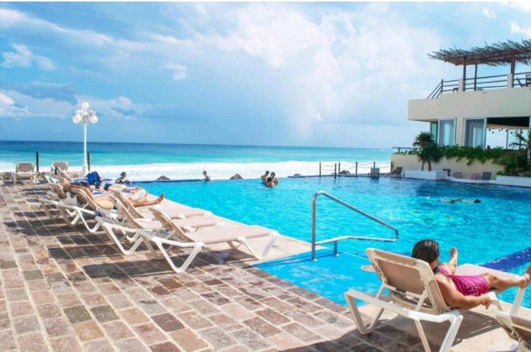 Cancun Plaza Condo Ocean Front Esterno foto